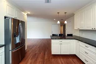 370 Rider Ave, Patchogue, NY 11772 - Photo 15