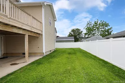 370 Rider Avenue, Patchogue, NY 11772 - Photo 33