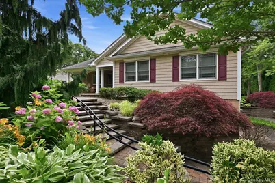 42 McLane Drive, Dix Hills, NY 11746 - Photo 3
