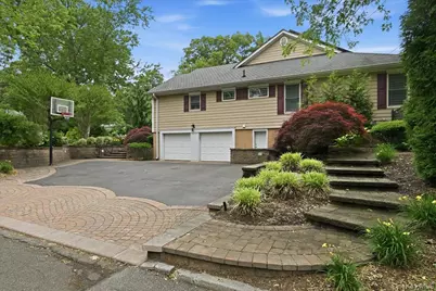 42 McLane Drive, Dix Hills, NY 11746 - Photo 39