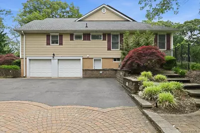 42 McLane Drive, Dix Hills, NY 11746 - Photo 31