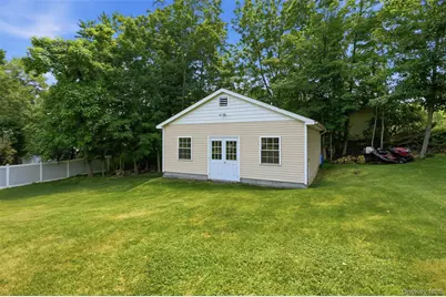 2 Gatehouse Place, Walden, NY 12586 - Photo 3
