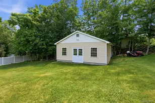 2 Gatehouse Pl, Walden, NY 12586 - Photo 3