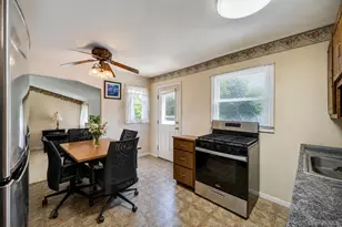 8 Wantagh Ave, East Islip, NY 11730 - Photo 7