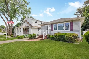6 Center St, Hicksville, NY 11801 - Photo 15