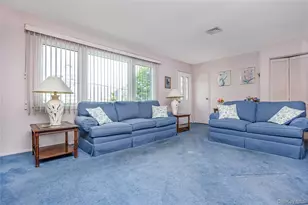 6 Center St, Hicksville, NY 11801 - Photo 3