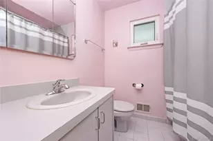 6 Center St, Hicksville, NY 11801 - Photo 7