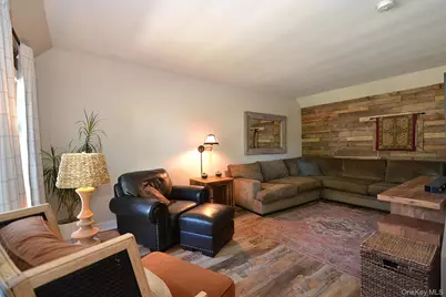 17 Wade Drive, Lake Grove, NY 11755 - Photo 9