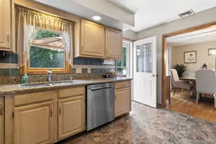 26 Pugsley Pkwy, Cortlandt Manor, NY 10567 - Photo 9