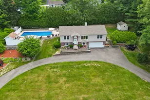 26 Pugsley Pkwy, Cortlandt Manor, NY 10567 - Photo 3