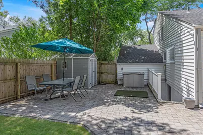 28 Harriet Lane, Huntington, NY 11743 - Photo 21