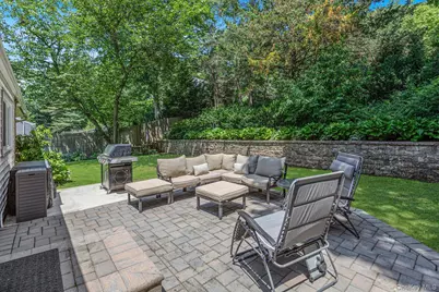 28 Harriet Lane, Huntington, NY 11743 - Photo 23