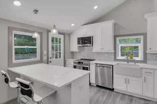 28 Harriet Ln, Huntington, NY 11743 - Photo 9