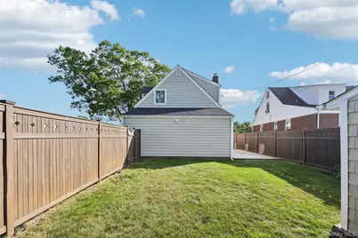 1660 Fenimore Road, Hewlett, NY 11557 - Photo 35