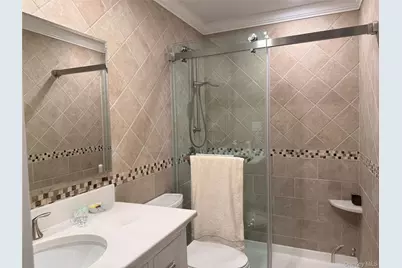 12 Harbour Lane #8A, Oyster Bay, NY 11771 - Photo 5