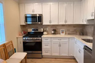 12 Harbour Ln, Oyster Bay, NY 11771 - Photo 3