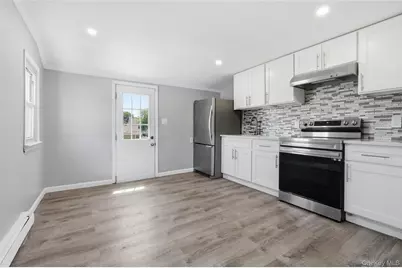 7 Penndale Drive, Amityville, NY 11701 - Photo 11