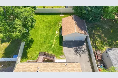 7 Penndale Drive, Amityville, NY 11701 - Photo 5