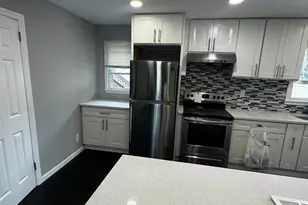 7 Penndale Dr, Amityville, NY 11701 - Photo 17