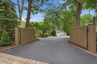 77 Mud Road, Setauket, NY 11733 - Photo 49