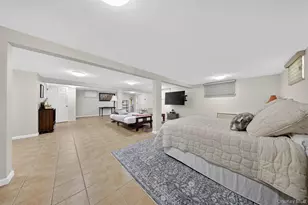 146-24 Bayside Ave, Flushing, NY 11354 - Photo 23