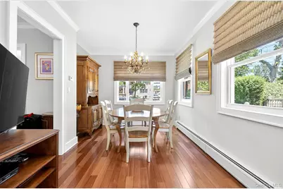 146-24 Bayside Avenue, Flushing, NY 11354 - Photo 9