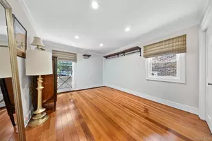 146-24 Bayside Ave, Flushing, NY 11354 - Photo 17