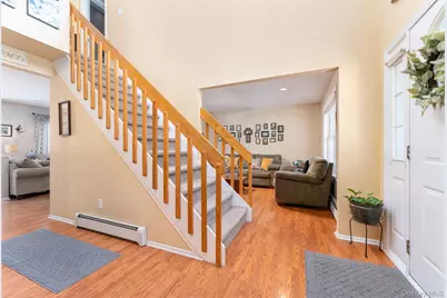 4 Redbud Court, Middle Island, NY 11953 - Photo 3