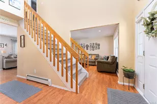 4 Redbud Ct, Middle Island, NY 11953 - Photo 3