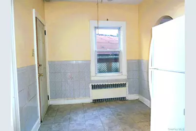 2515 Far Rockaway Boulevard, Far Rockaway, NY 11691 - Photo 7