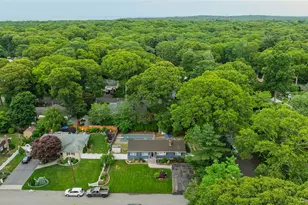 30 Marbeth Cir, Miller Place, NY 11764 - Photo 3