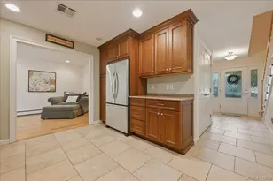32 Scenic Hills Dr, Ridge, NY 11961 - Photo 11