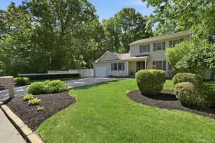32 Scenic Hills Dr, Ridge, NY 11961 - Photo 5