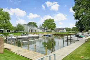 26 Harbor Road N, Amityville, NY 11701 - Photo 9