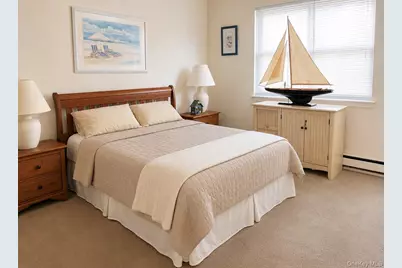 26 Harbor Road N, Amityville, NY 11701 - Photo 7