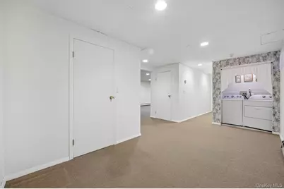 42 Apex Drive, Coram, NY 11727 - Photo 19