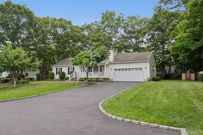 42 Apex Drive, Coram, NY 11727 - Photo 33