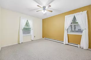 42 Apex Dr, Coram, NY 11727 - Photo 13