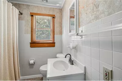16 Ocean Avenue, Patchogue, NY 11772 - Photo 19