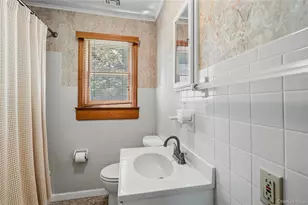 16 Ocean Ave, Patchogue, NY 11772 - Photo 19