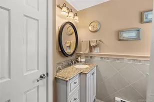 269 Brookville Ave, Islip, NY 11751 - Photo 15