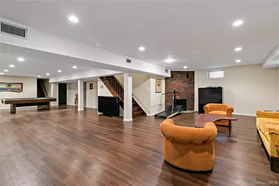 16 Meadow Road, Scarsdale, NY 10583 - Photo 29