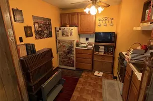 19 Surrey Ln, Levittown, NY 11756 - Photo 7
