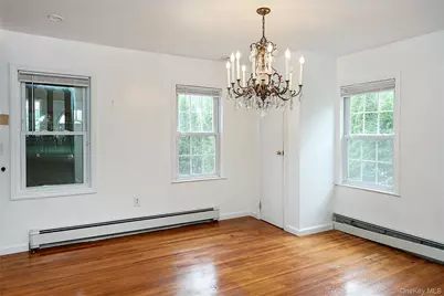49 Red Ground Road, Roslyn Heights, NY 11577 - Photo 9