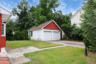 49 Red Ground Rd, Roslyn Heights, NY 11577 - Photo 29