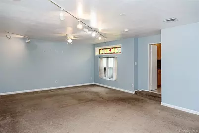 49 Red Ground Road, Roslyn Heights, NY 11577 - Photo 19