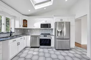 2331 Neptune Ave, Seaford, NY 11783 - Photo 5