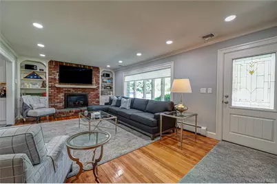 1130 5th Avenue, East Northport, NY 11731 - Photo 9