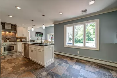 1130 5th Avenue, East Northport, NY 11731 - Photo 21