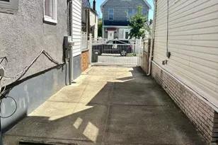 97-16 127th St, Richmond Hill, NY 11419 - Photo 7